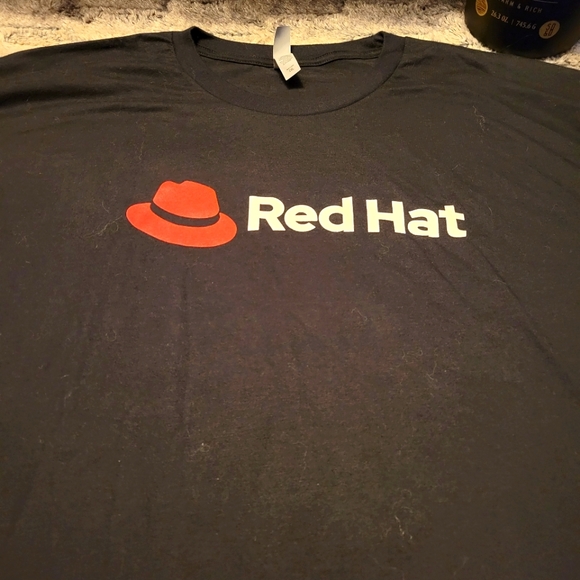 RedHat Tee Shirt - New - Picture 1 of 3